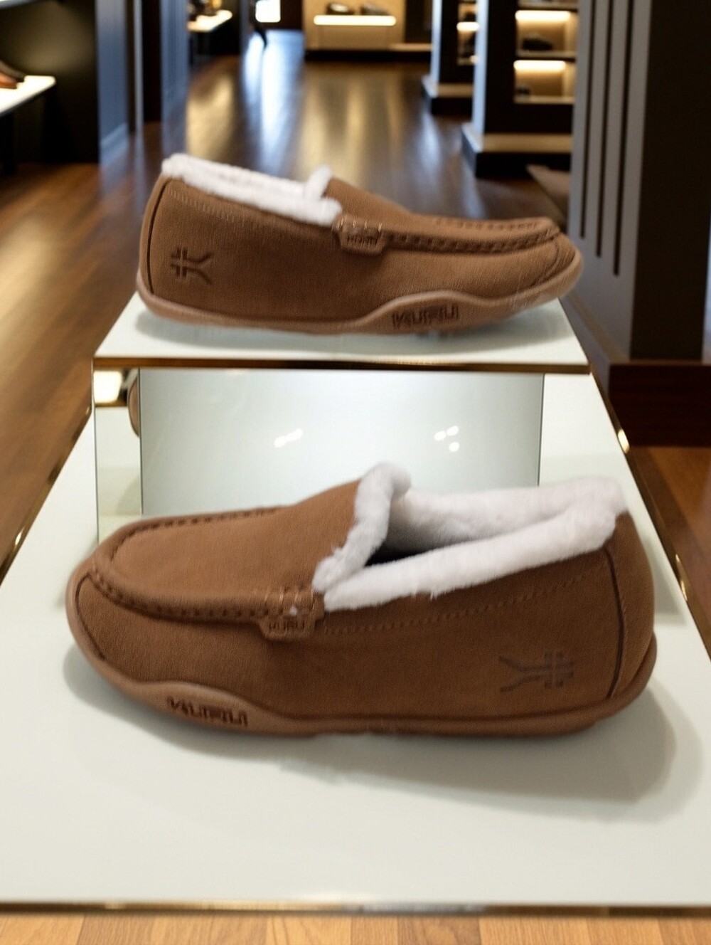 KURU Loft Women's Brown Slippers White Faux Fur Lining Arch Supportive 9M